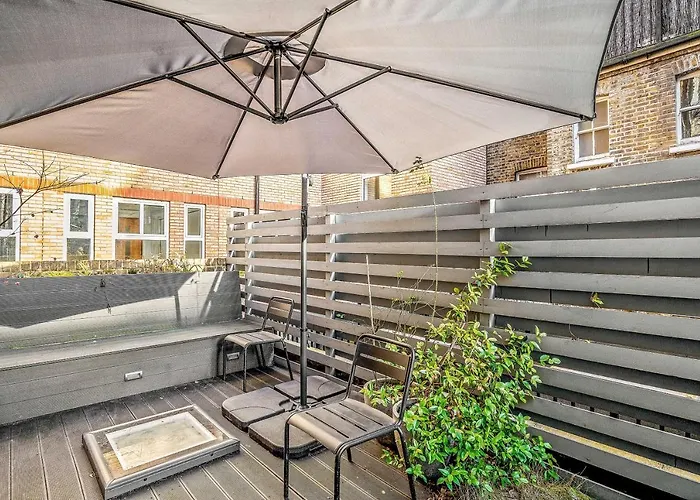 Luxury Central London Apartment With 3 Bedrooms