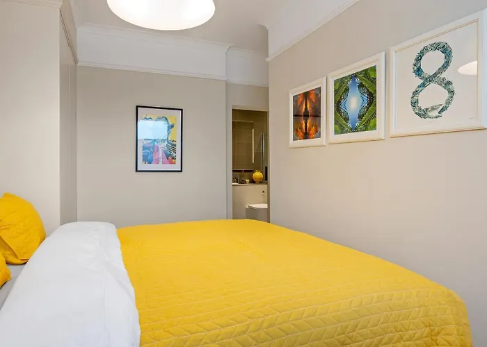 Luxury Central London Apartment With 3 Bedrooms